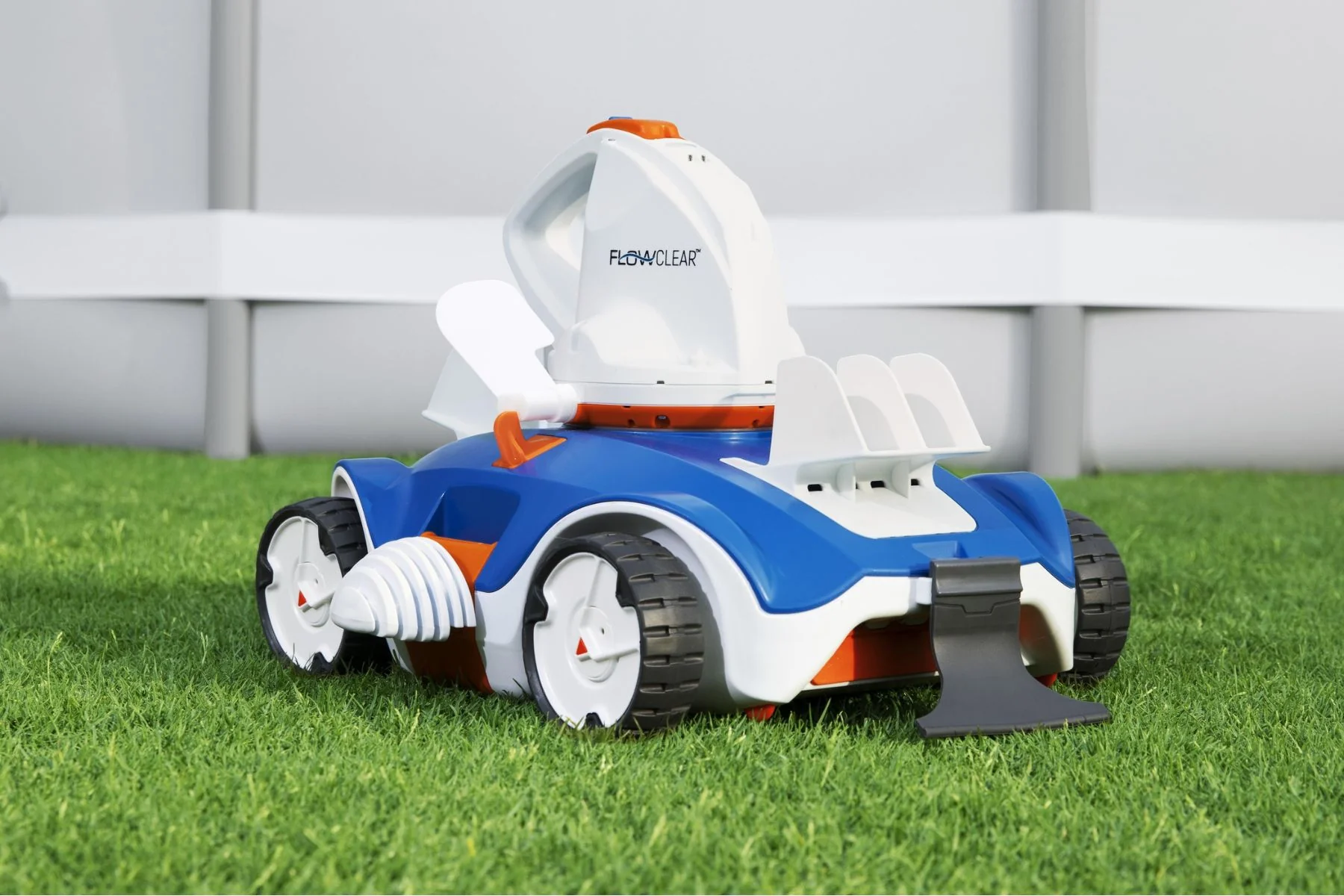 Aquatronix Automatic Pool Cleaning Robot for Swimming Pools 5 Aquatronix Automatic Pool Cleaning Robot for Swimming Pools